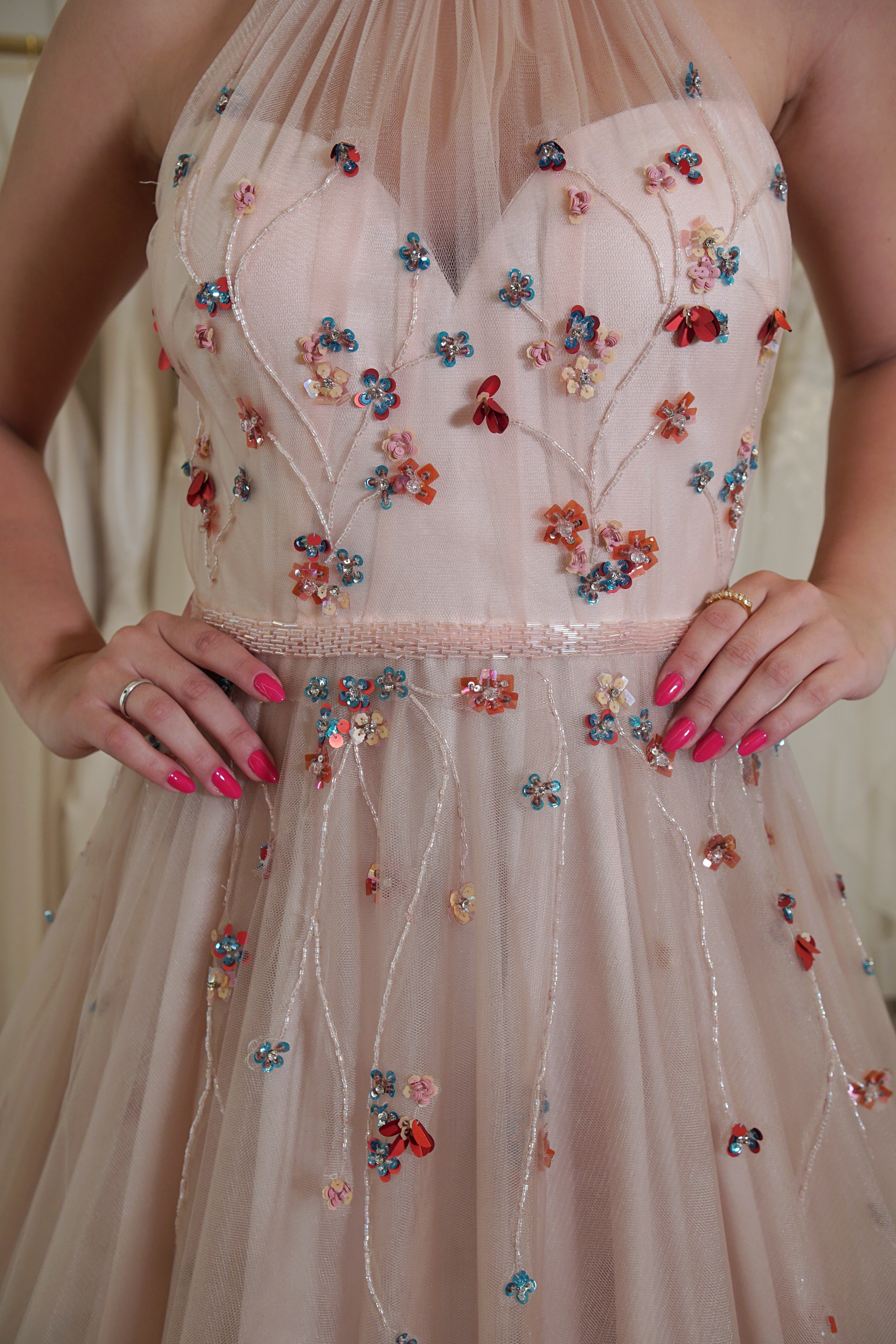Vestido Bordado Rosé